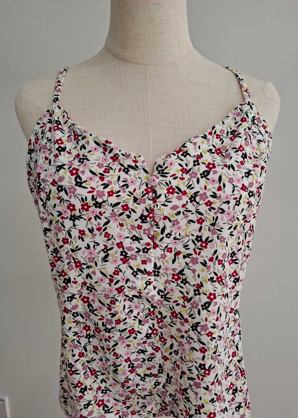 Max Pretty Floral Organic Singlet