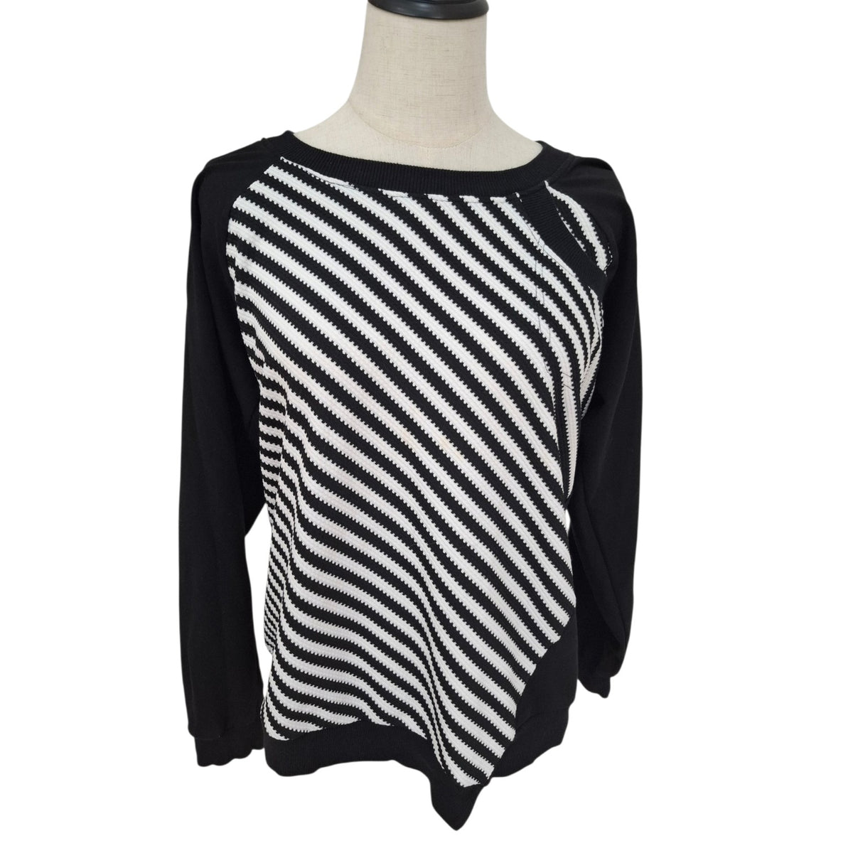 Ketzke Black and White diagonal striped sweater