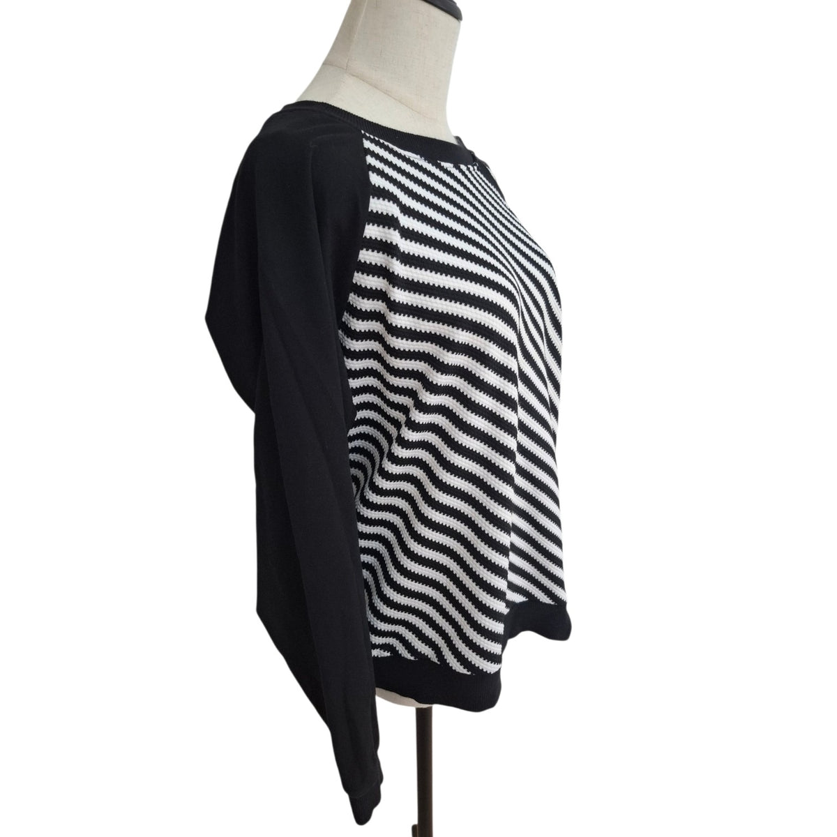 Ketzke Black and White diagonal striped sweater